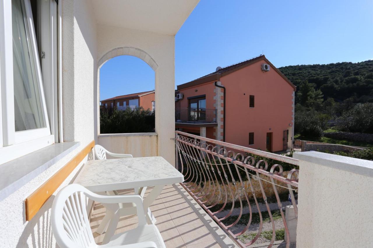 Apartments By The Sea Slatine, Ciovo - 14541 Exteriér fotografie