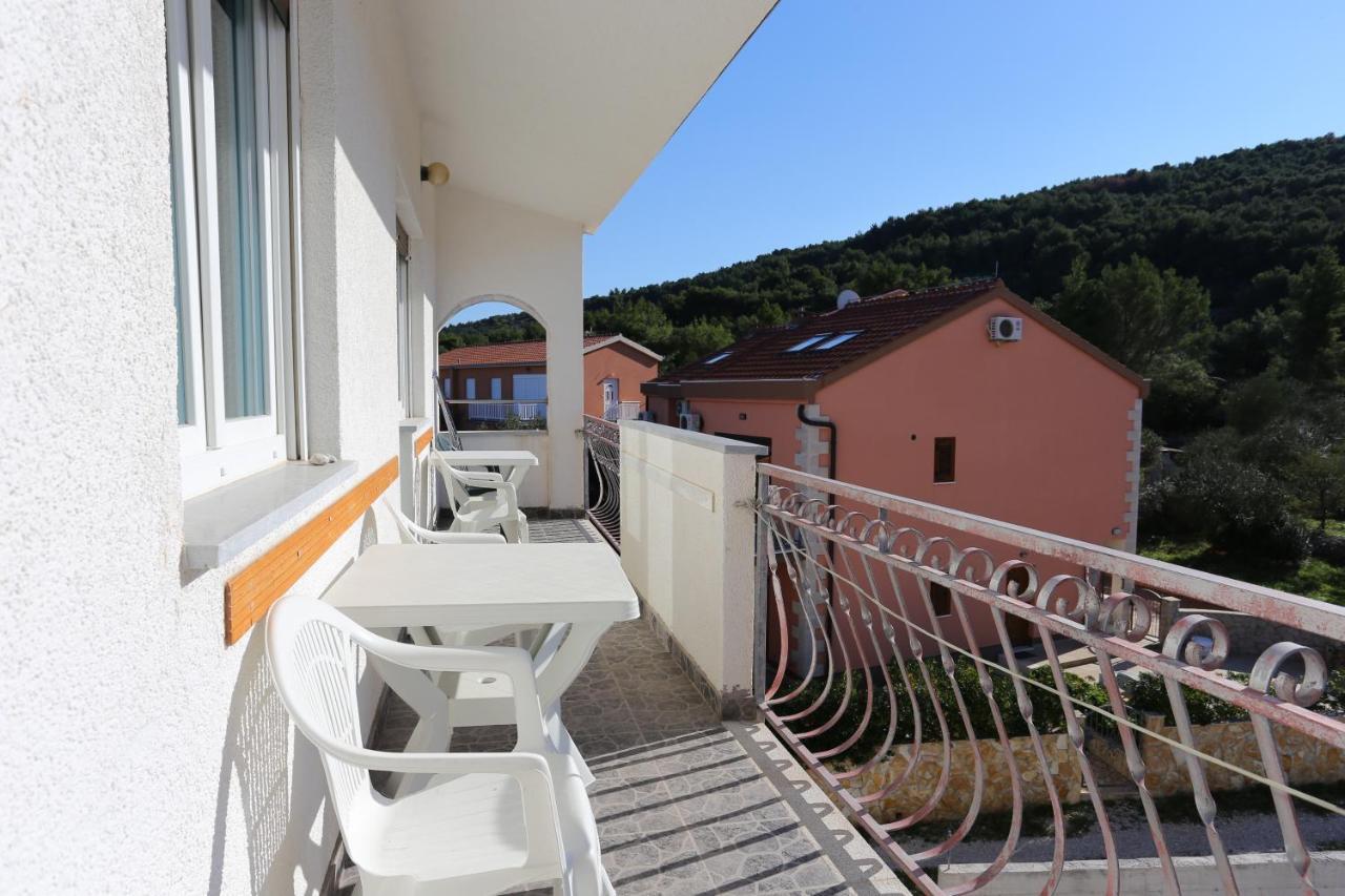 Apartments By The Sea Slatine, Ciovo - 14541 Exteriér fotografie